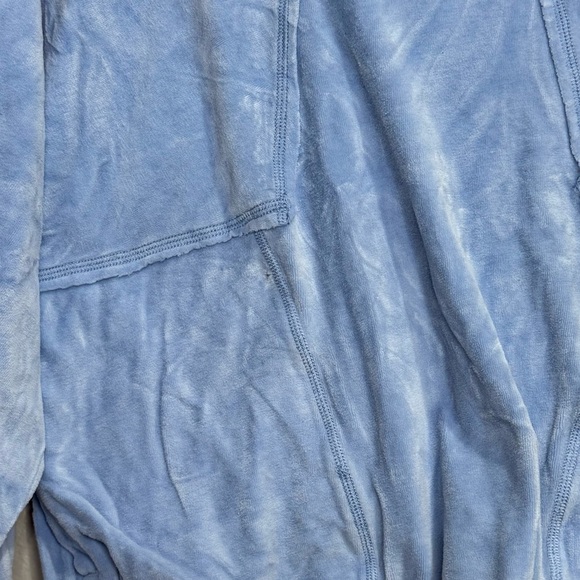 FP Movement Strive on Sweat Pull-Over Sweatshirt in Faded Periwinkle size XS - Picture 5 of 5
